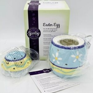 Scentsy Rare Retired Easter Egg Plug in Light up Wax WARMER New open box